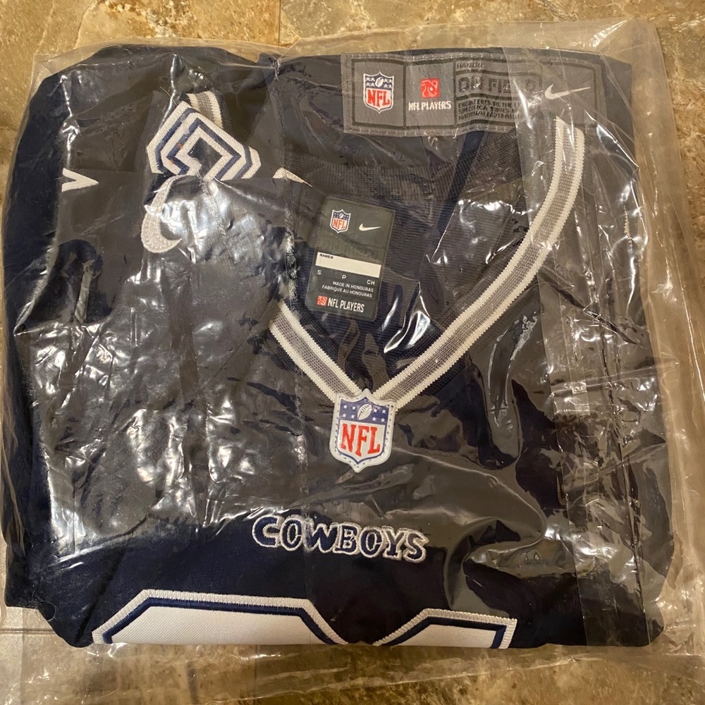 UNOPENED Dallas Cowboys Authentic Football Jersey